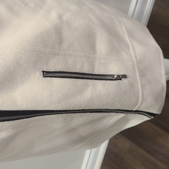 Rachel Roy Sleeveless cream Moto Vest - Picture 4 of 7